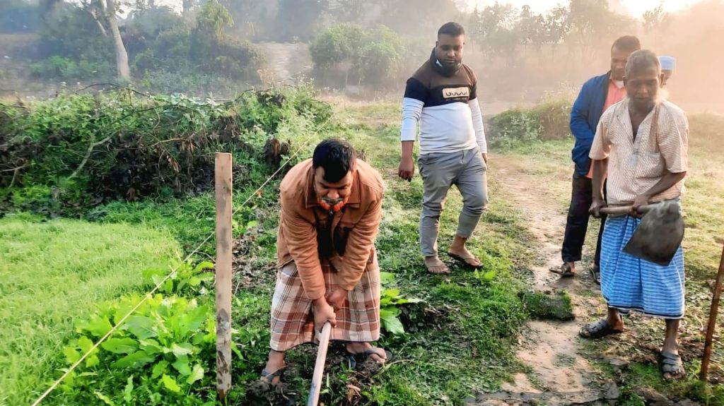 জনগণের সুবিধার্থে কালভার্ট তৈরি করে প্রশংসায় ভাসছেন কাসাইট বড় হুজুর ফাউন্ডেশন